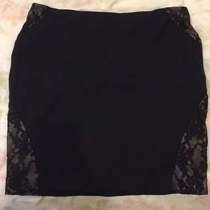 Guess miniskirt with lace details